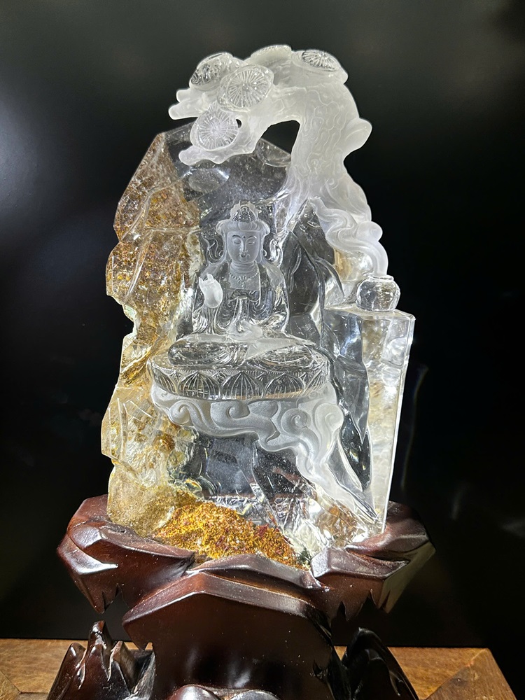 Phật Quan Âm Thạch Anh Trắng 25cm