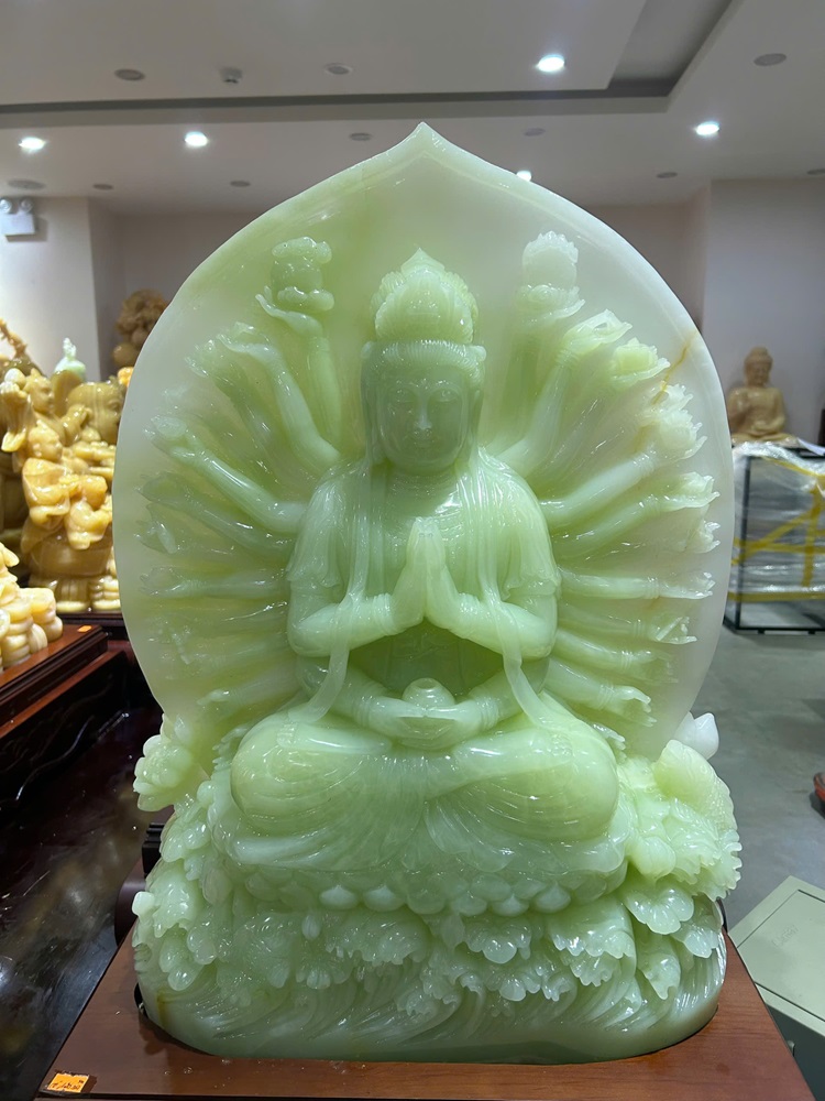 Phật thiên thủ thiên nhãn ngọc onyx 75cm