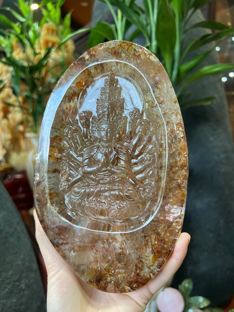 Phật Thiên Thủ Thiên Nhãn Thạch anh bao thể ưu linh