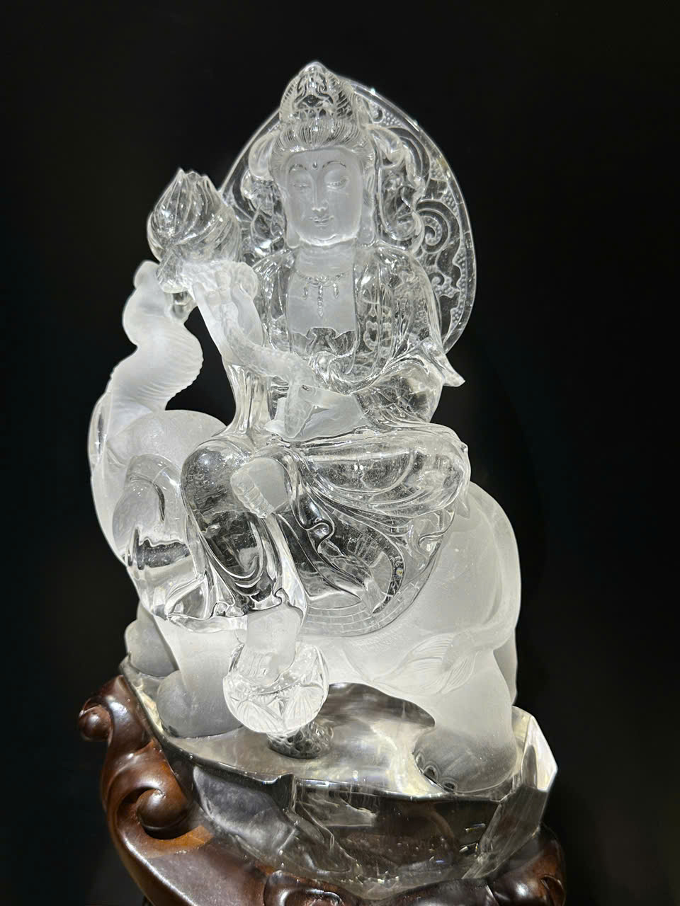 Phổ Hiền Bồ Tát Thạch Anh Trắng 48cm