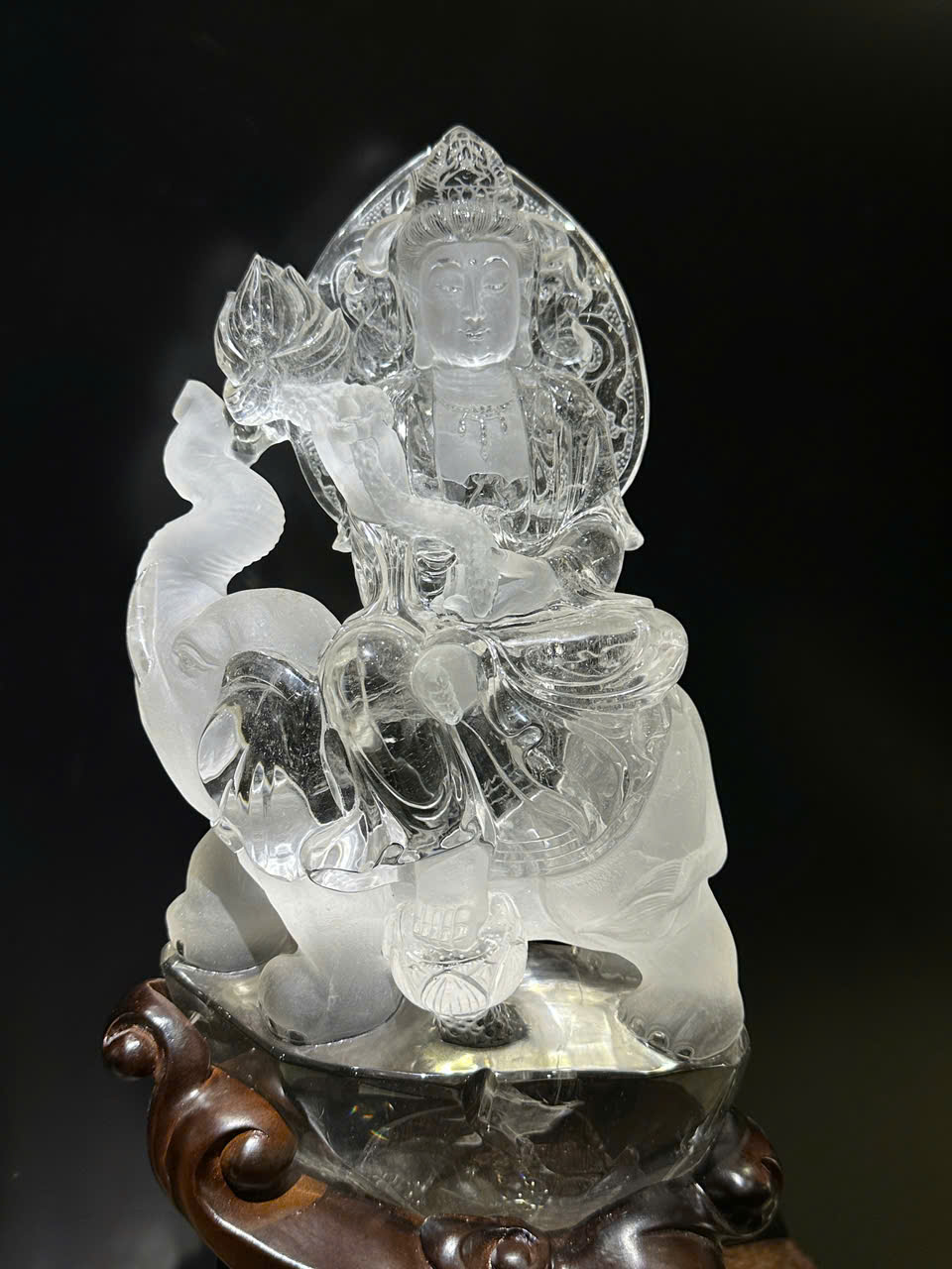Phổ Hiền Bồ Tát Thạch Anh Trắng 48cm