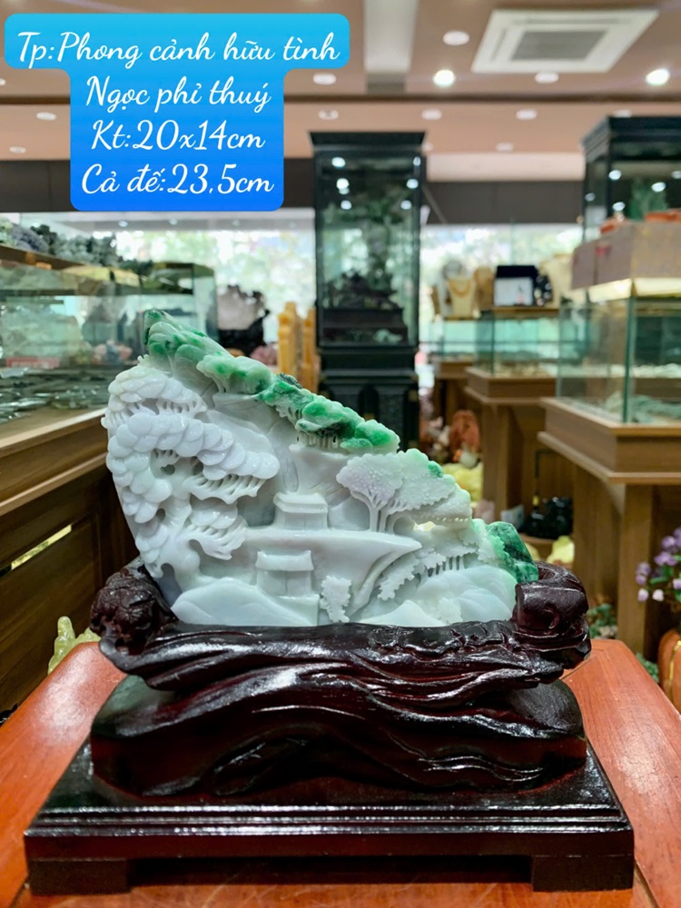 Phong cảnh hữu tình ngọc phỉ thúy nguyên khối