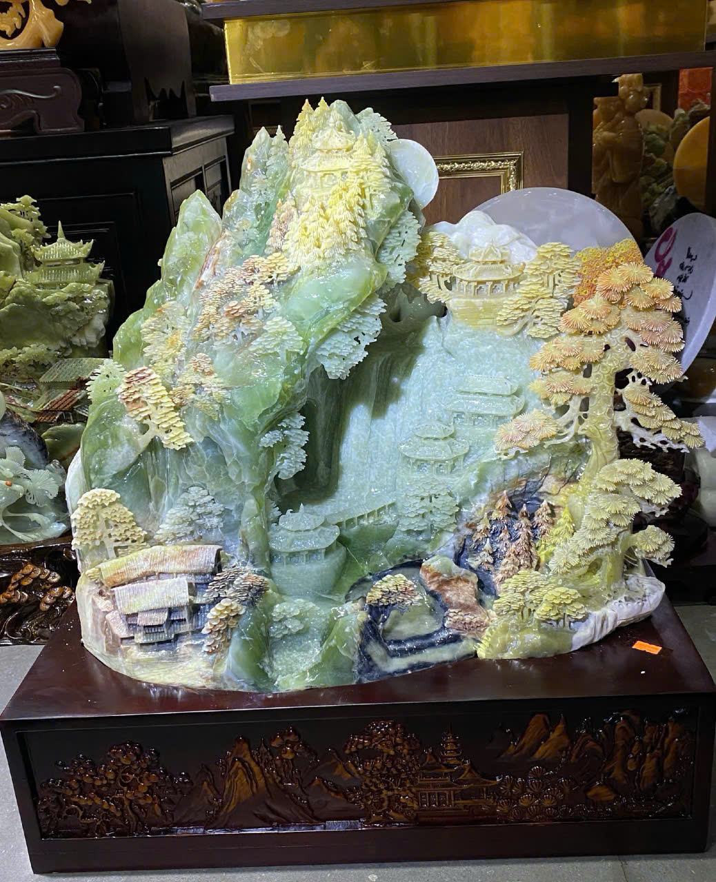 Phong cảnh hữu tình ngọc serpentine 56x45cm