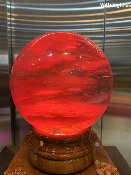 Quả Cầu đá obisidian đỏ 18cm