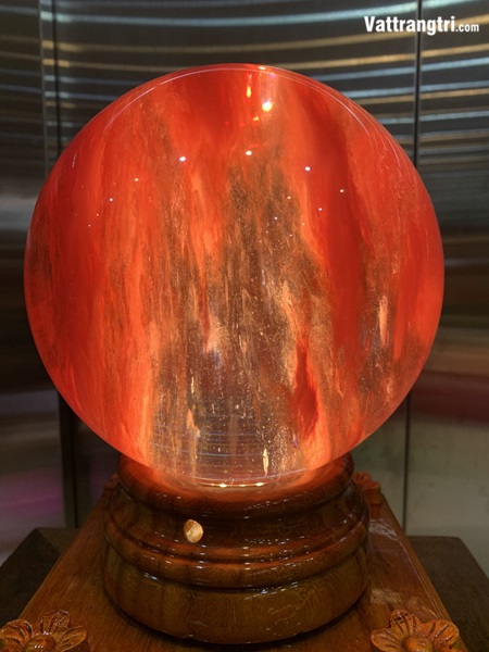 Quả Cầu đá obisidian đỏ 18cm