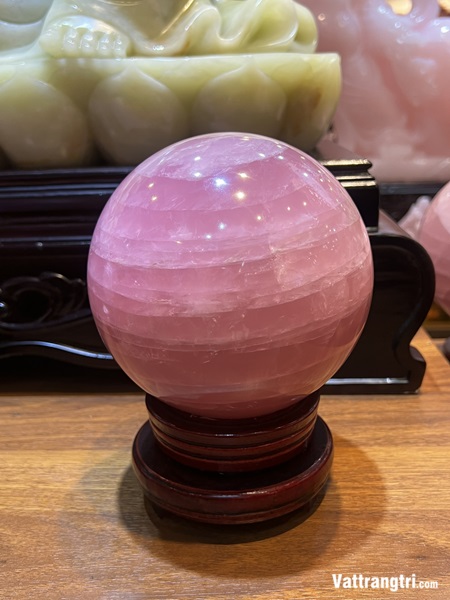 Quả cầu đá thạch anh hồng 14cm