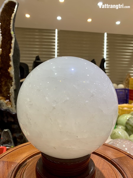 Quả cầu đá thạch anh trắng 18cm