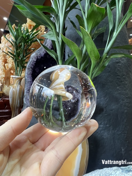 Quả Cầu đá Thạch Anh Trắng Trong 7cm