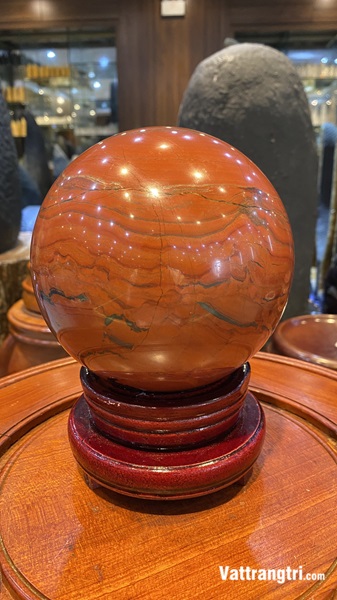 Quả cầu ngọc bích đỏ 13cm