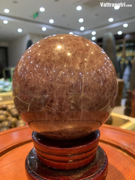 Quả cầu thạch anh dâu tây đỏ 10cm