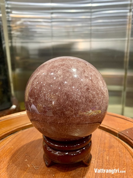 Quả Cầu thạch anh dâu tây đỏ 8cm