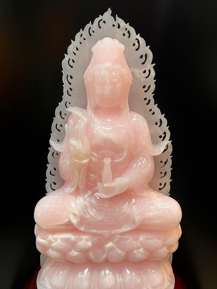 Quan âm hồng ngọc onyx hồng 78cm