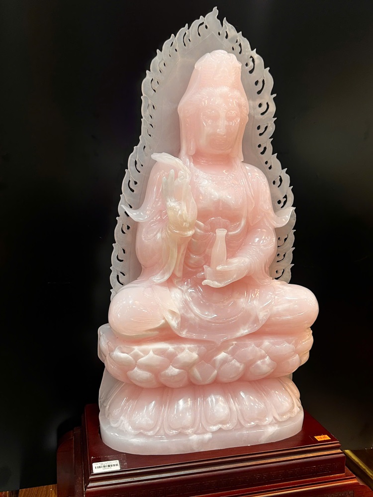 Quan âm hồng ngọc onyx hồng 78cm
