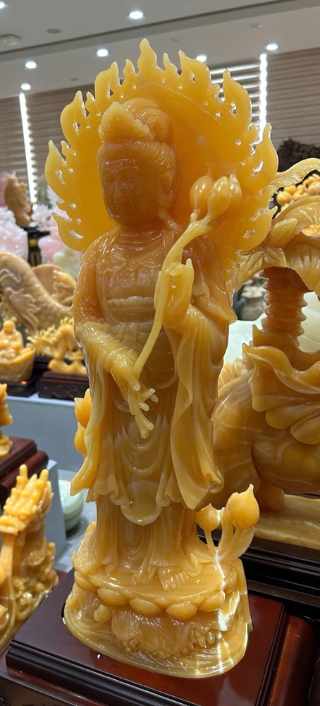 Quan âm ngọc hoàng long 61cm