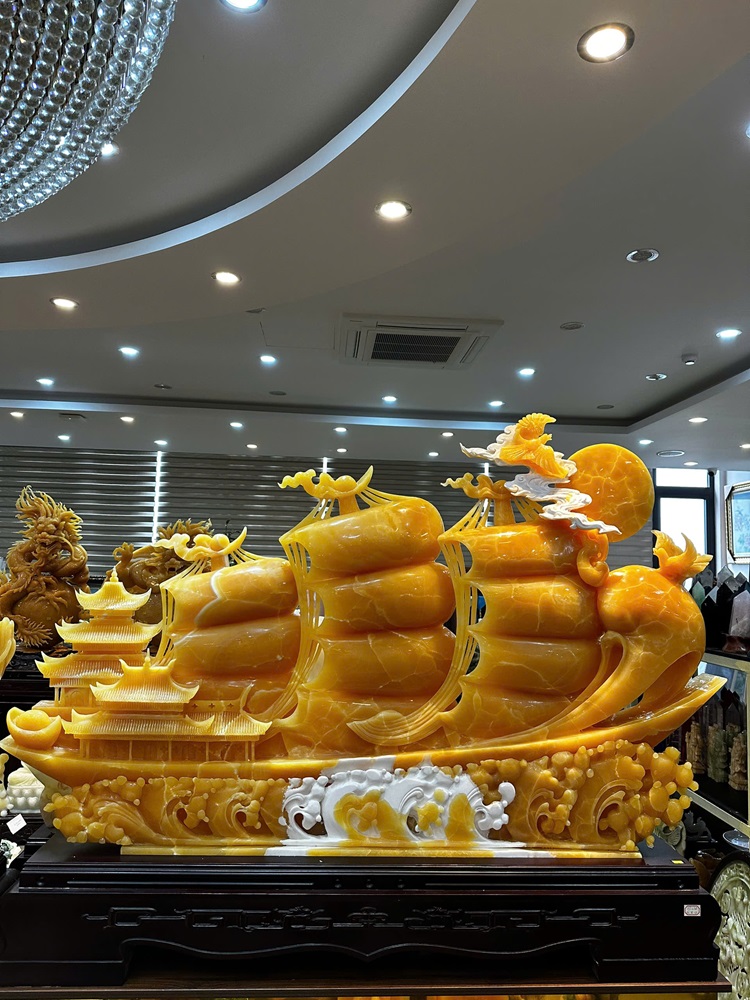 Siêu Phẩm Thuận Buồm Xuôi Gió Ngọc Hoàng Long