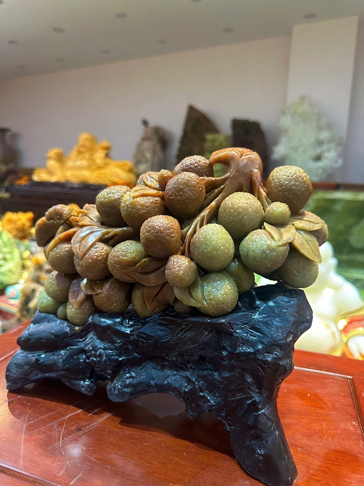 Tác Phẩm Chùm Nhãn Ngọc Thọ Sơn 28x25cm