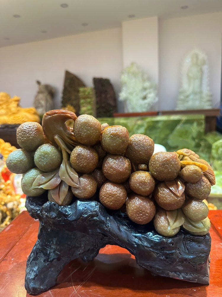 Tác Phẩm Chùm Nhãn Ngọc Thọ Sơn 28x25cm