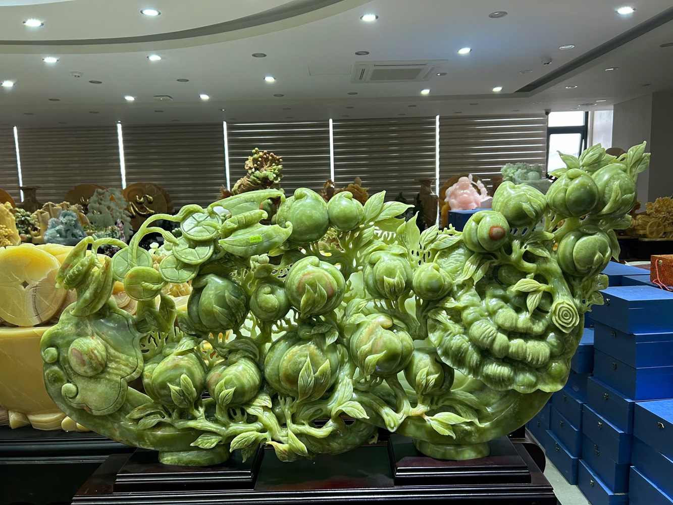 Tác Phẩm Gậy Như Ý Đào Tiên Ngọc Onyx Xanh