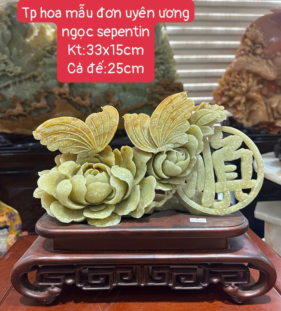 Tác Phẩm Hoa Mẫu Đơn Uyên Ương Ngọc Sepentine 35x30x12cm
