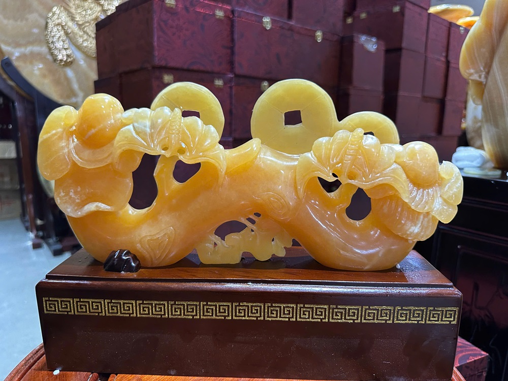 Tác Phẩm Thanh Gậy Như Ý Ngọc Hoàng Long 31x15cm