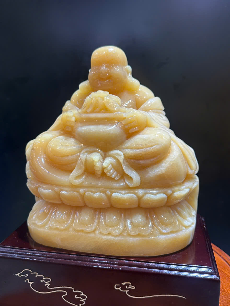 Thần tài di lặc tọa sen ngọc hoàng long 30cm