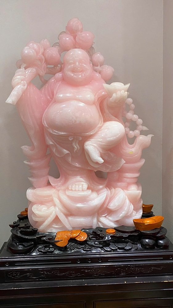 Thần tài di lặc ngọc onyx hồng 135cm