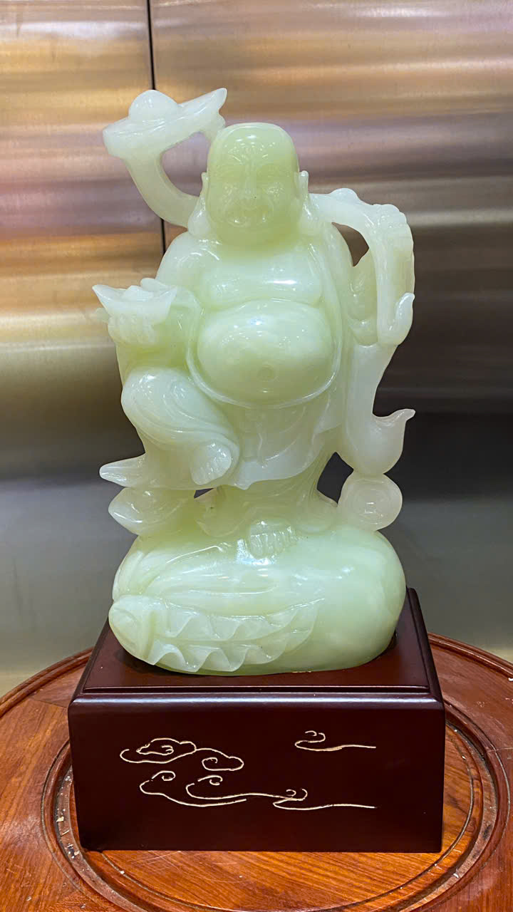 Thần tài di lặc vác gậy như ý ngọc onyx 34cm