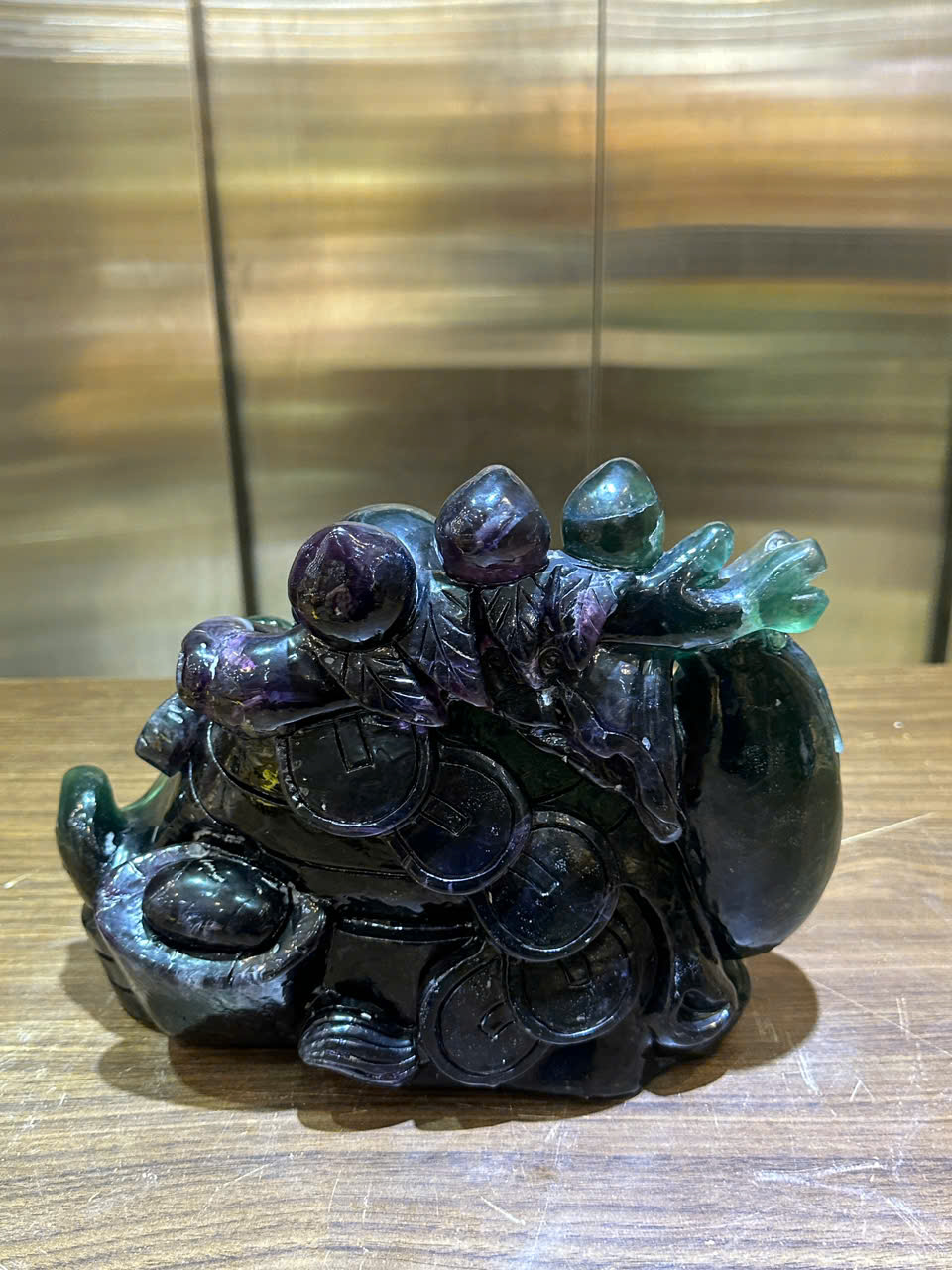 Thần tài di lặc vác tiền ngọc florit xanh 30cm