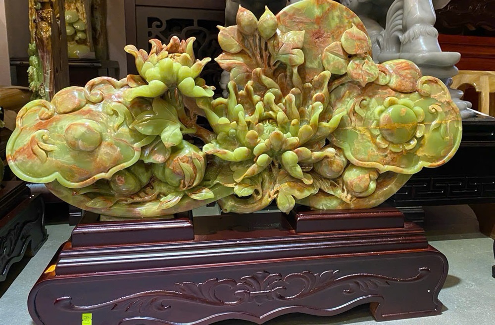Thanh gậy như ý mẫu đơn ngọc onyx 68x33cm