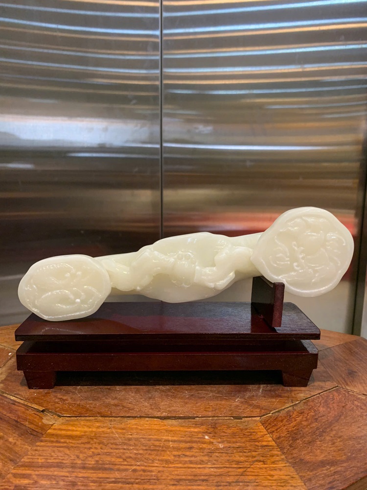 Thanh gậy như ý ngọc onyx trắng