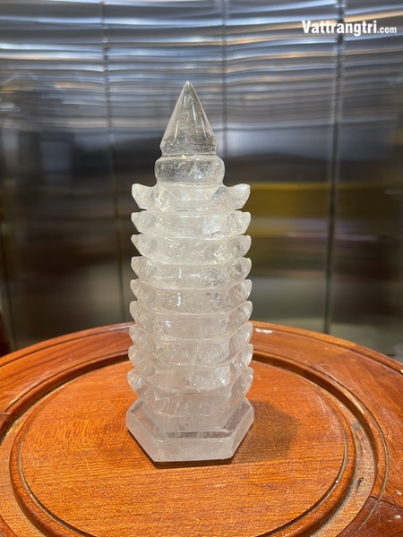 Tháp văn xương thạch anh trắng 9 tầng 20cm