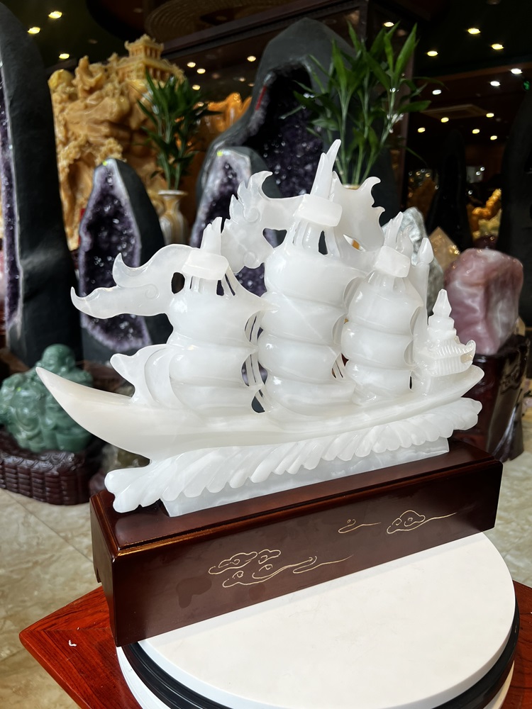 Thuận Buồm Xuôi Gió Bạch Ngọc Onyx