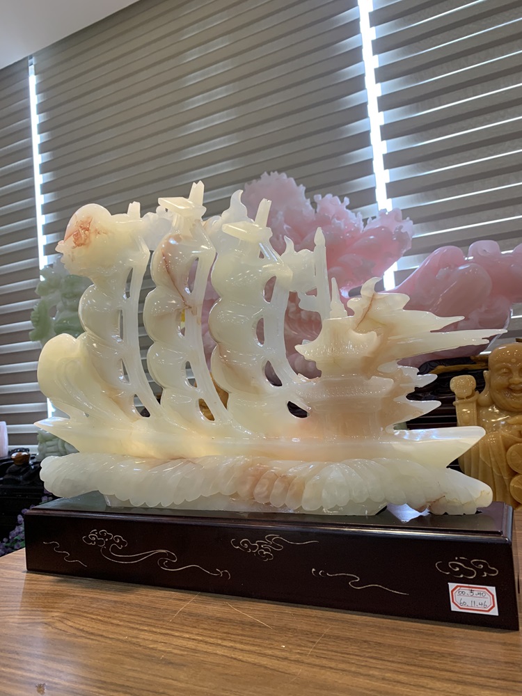 Thuận buồm xuôi gió ngọc onyx