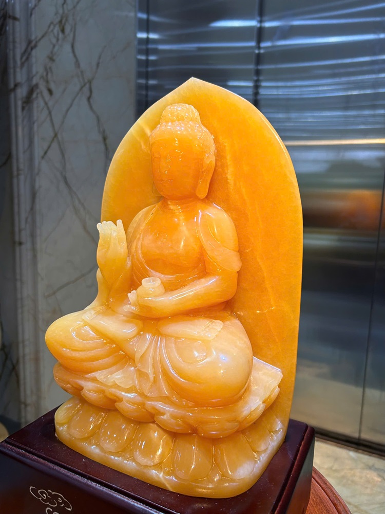 Tp Phật adida ngọc hoàng long 37cm