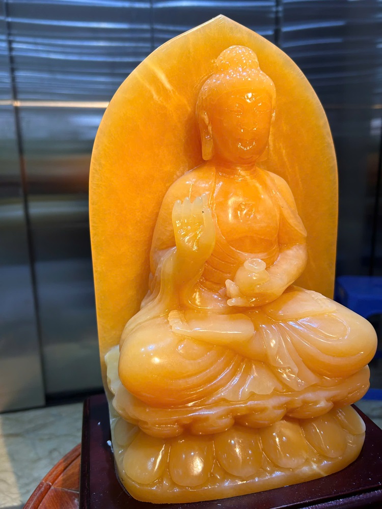 Tp Phật adida ngọc hoàng long 37cm