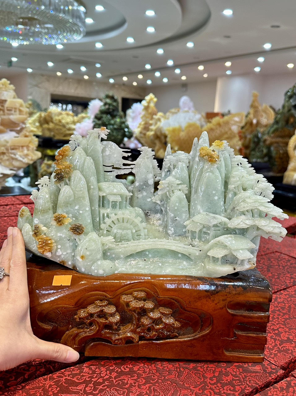 Tp Sơn Thuỷ Hữu Tình Ngọc Tụ Nham