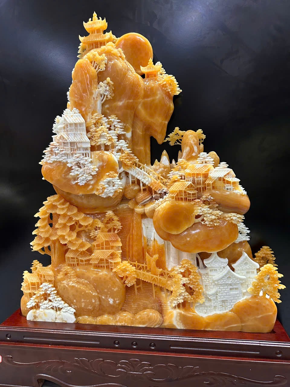 Tp Tiên cảnh hữu tình ngọc hoàng long 118x97x 24cm