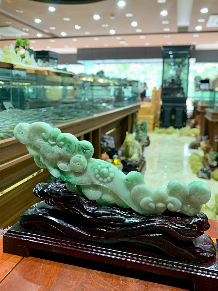 Gậy như ý ngọc phỉ thuý