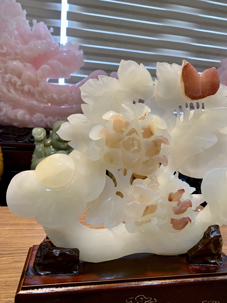Mẫu đơn như ý ngọc onyx trắng 26 x 35cm