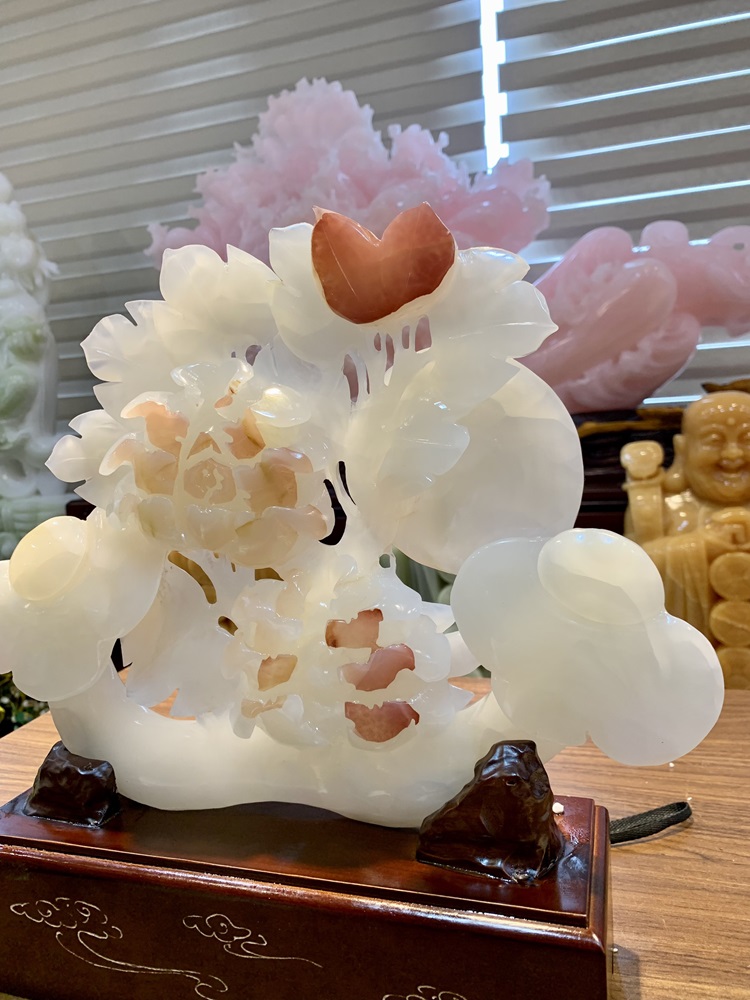 Mẫu đơn như ý ngọc onyx trắng 26 x 35cm