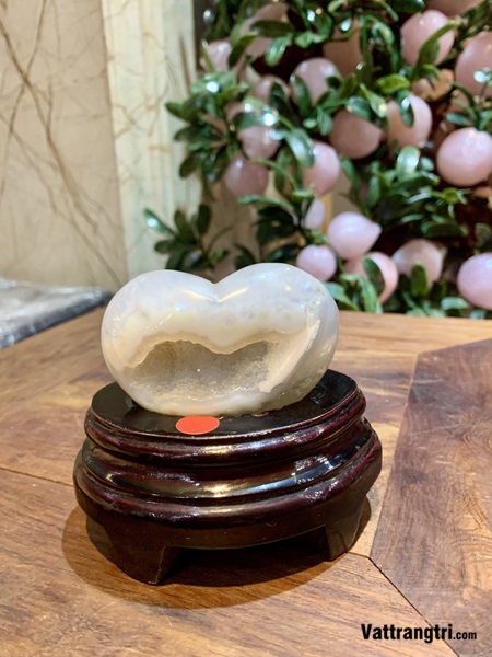 Trái tim đá mã não 10cm