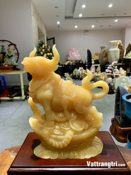 Tượng Trâu Ngọc Hoàng Long 34cm - 12 con giáp