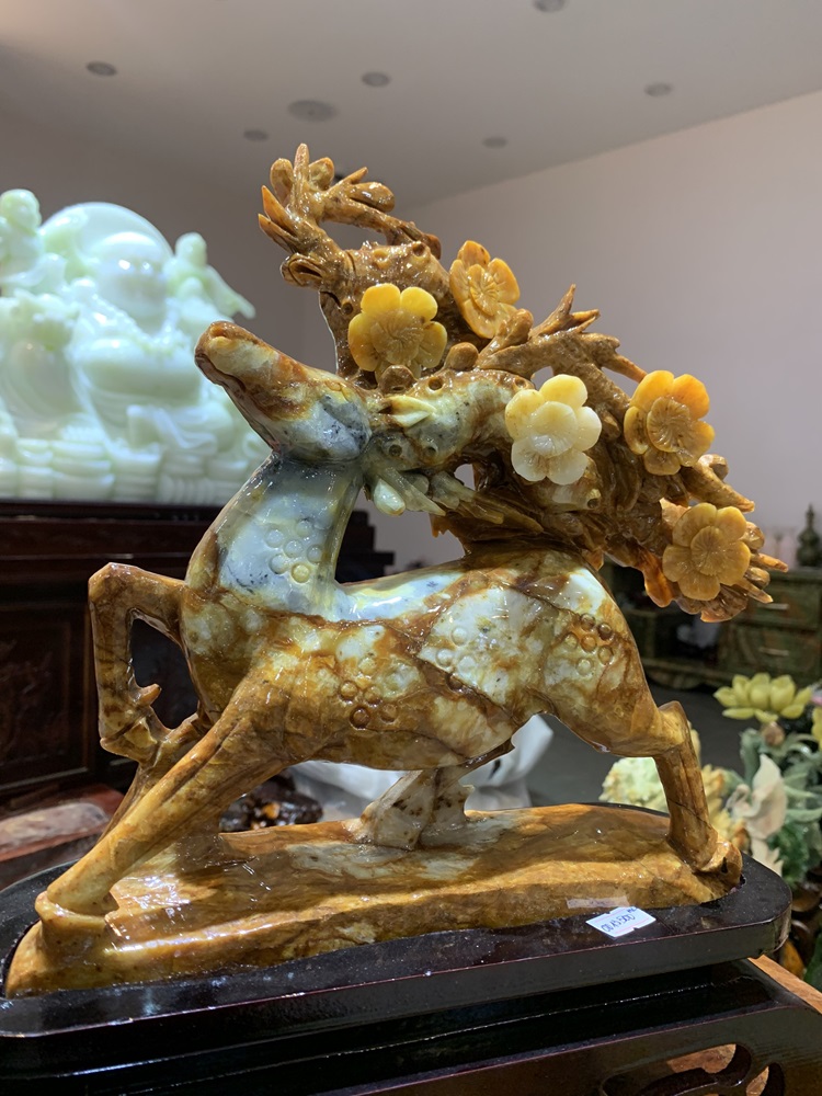 Tuần lộc phú quý ngọc serpentine