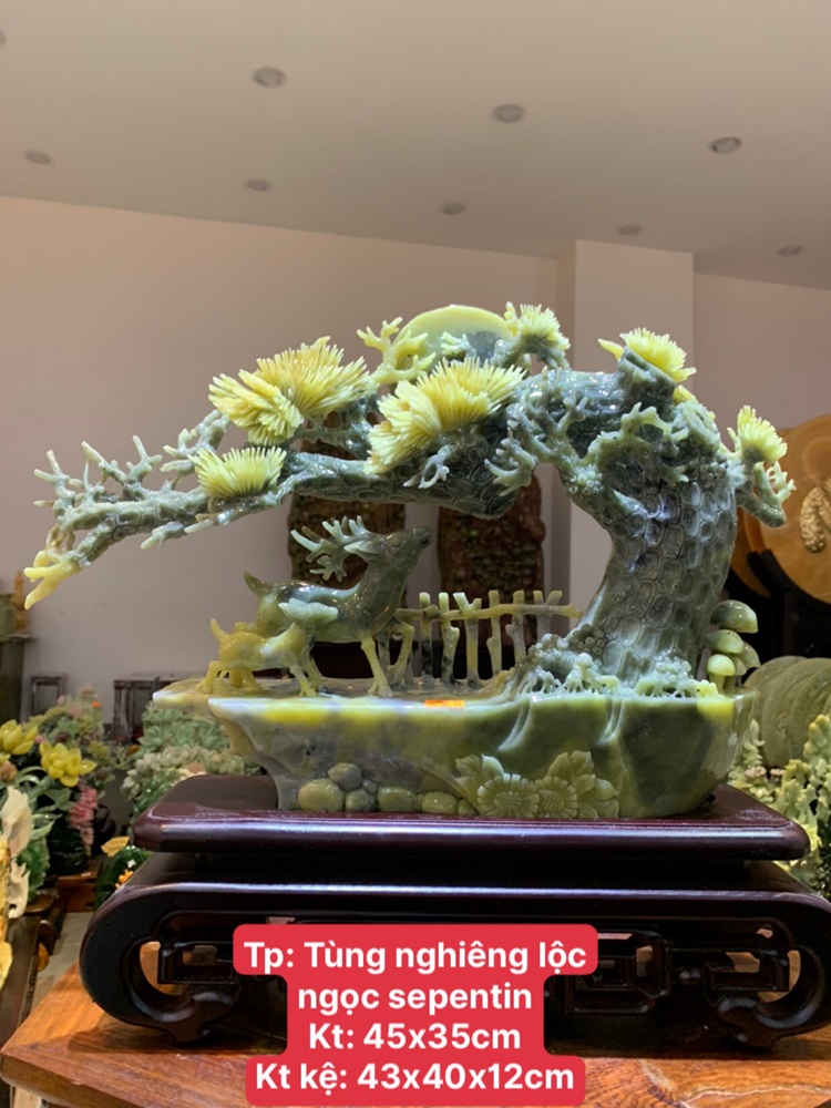Tùng nghiêng lộc dáng huyền ngọc serpentine