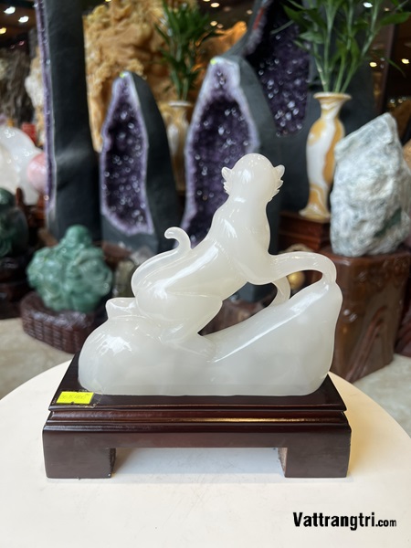 Tượng Cụ Khỉ Bạch ngọc onyx 19cm - 12 con giáp