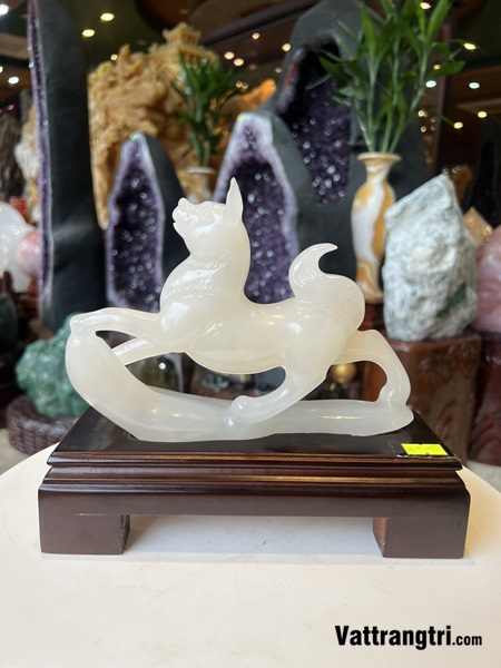 Tượng Cụ Tuất Bạch ngọc onyx 20cm - 12 con giáp