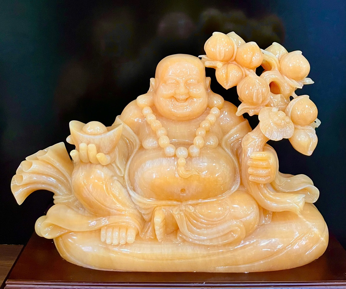 Tượng ngài Di lặc cầm đào tiên ngọc hoàng long 79cm