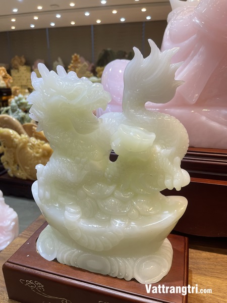 Tượng Nhất long quyền vương Ngọc onyx trắng 39cm