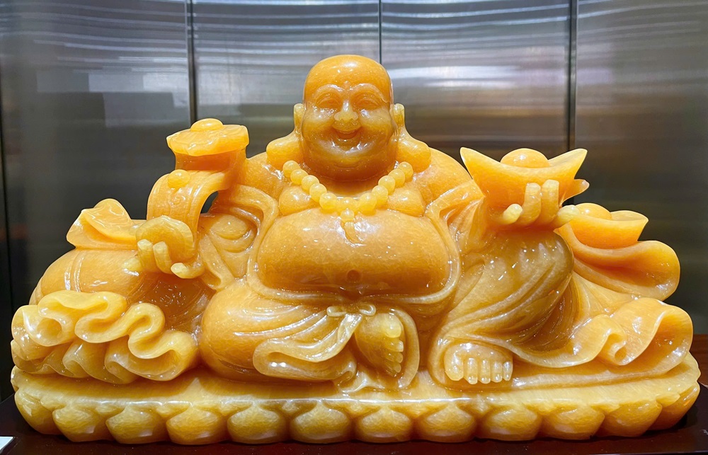 Tượng Phật Di Lặc ngồi trên túi tiền ngọc hoàng long 61cm