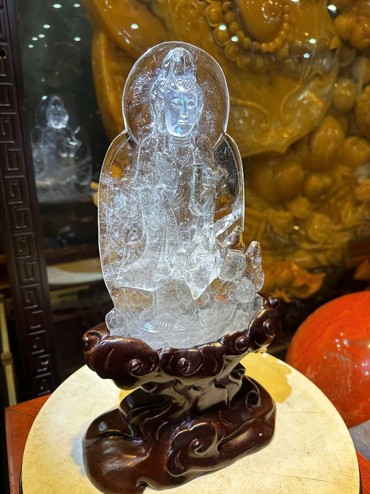 Tượng Quan Âm Bồ Tát Thạch Anh Trắng Trong 27cm